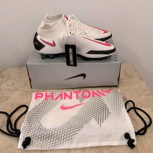 New Nike phantom elite soccer shoes
